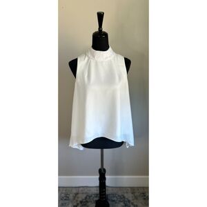 Sachin & Babi Women's Cut "Keaton" White Minimalist Swing Sleeveless Top Size M